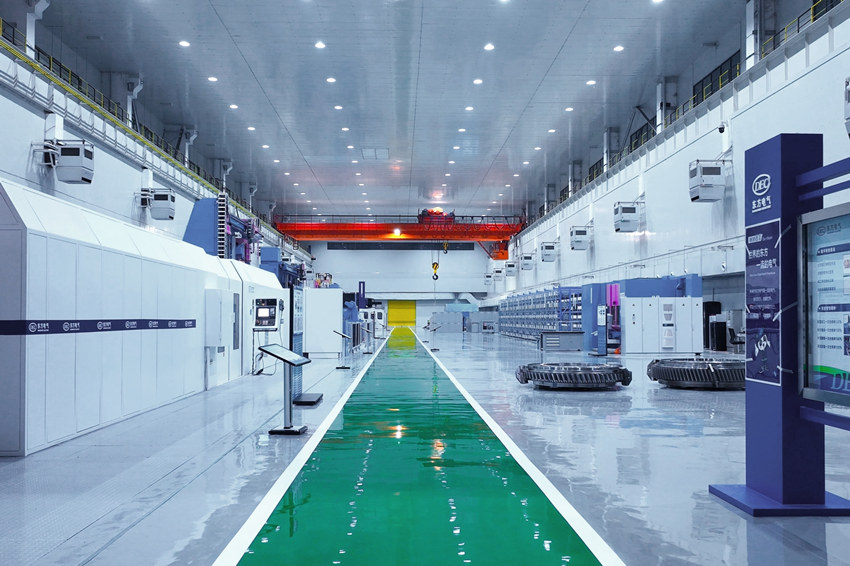 国内首个燃机智慧制造基地轮盘智能加工产线。于喜宝供图