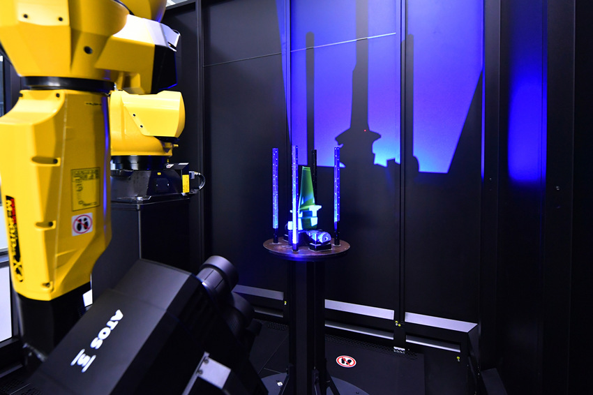 国内首个燃机智慧制造基地高温透平叶片精铸数字化产线。刘岗供图