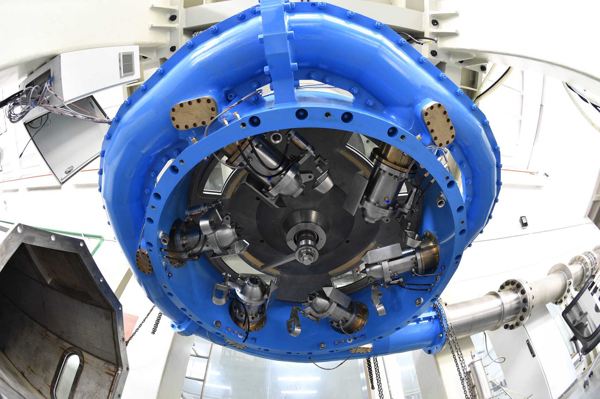 尊龙人生就是博ag电气智能冲击式水轮机模型试验台模型装置 - 副本.JPG